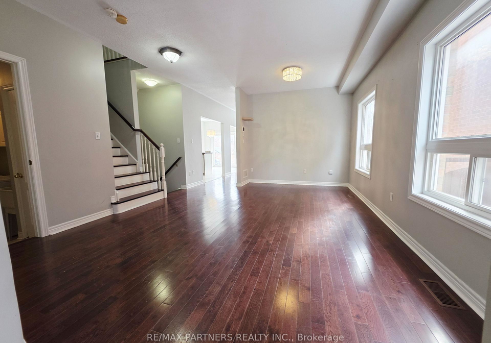 126-collis-drive-aurora-ontario-n12831670