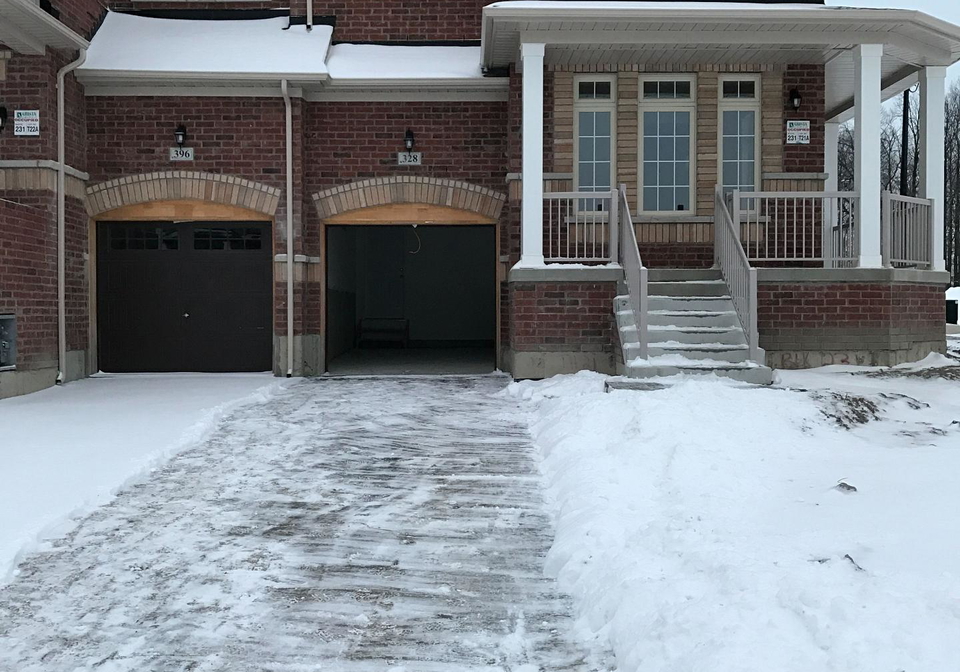 328-roy-harper-avenue-aurora-ontario-n12831980