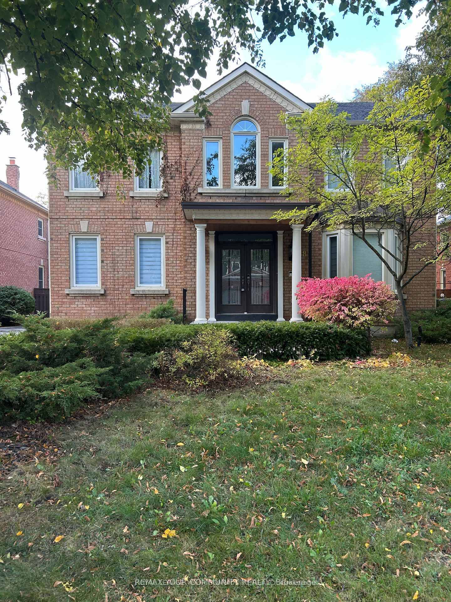 18-theobalds-circle-richmond-hill-ontario-n12833464