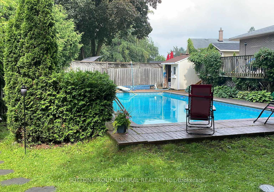 8-iber-court-aurora-ontario-n12833624