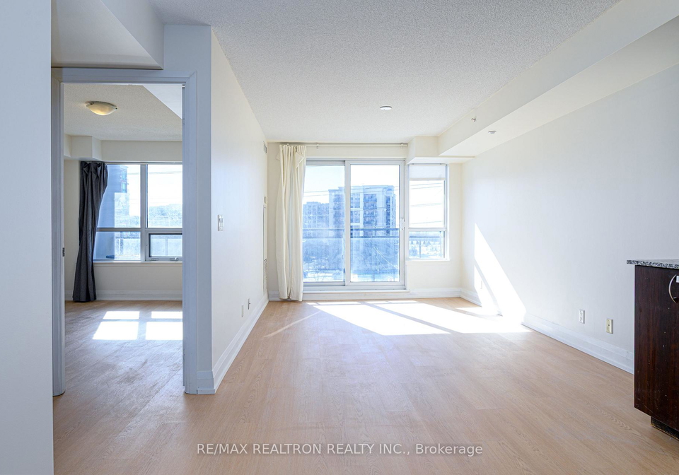 372-highway-7-e-richmond-hill-ontario-n12833676