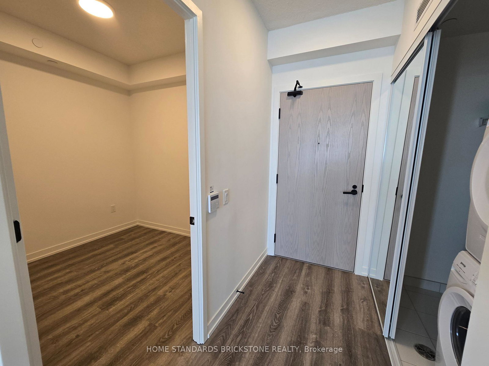 8-interchange-way-vaughan-ontario-n12836772