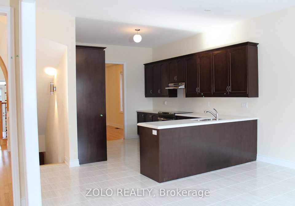 207-gardiner-drive-bradford-west-gwillimbury-ontario-n12837274