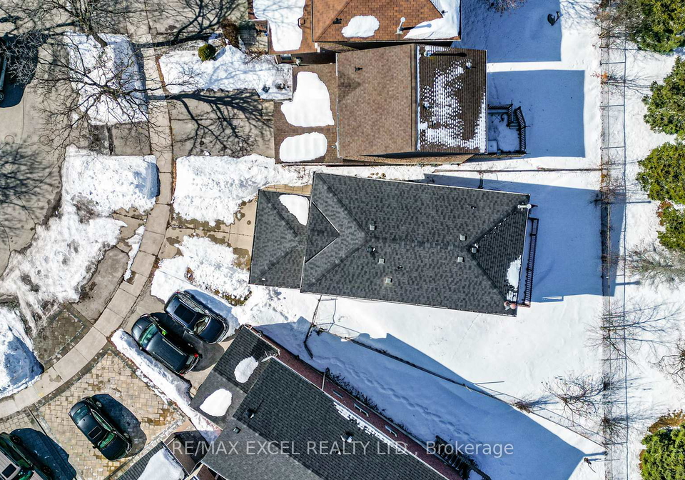 36-laguna-crescent-markham-ontario-n12837542