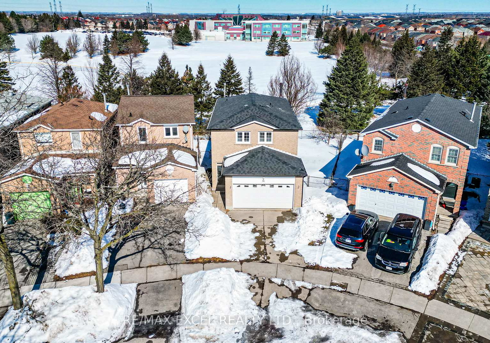 36-laguna-crescent-markham-ontario-n12837542