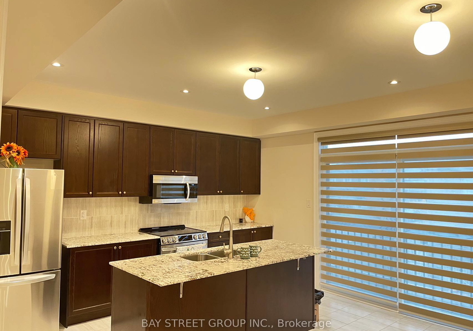 251-tennant-circle-vaughan-ontario-n12837556
