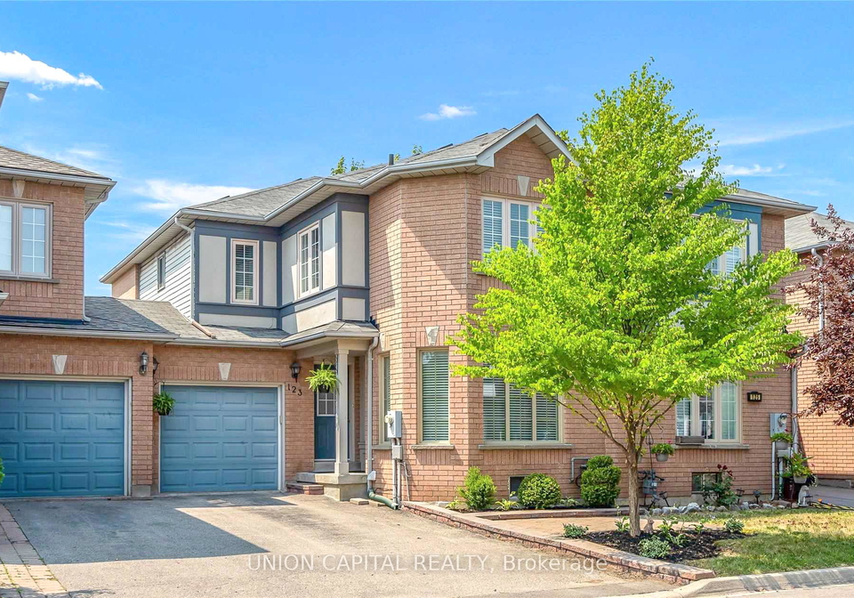 123-pinedale-gate-vaughan-ontario-n12837990