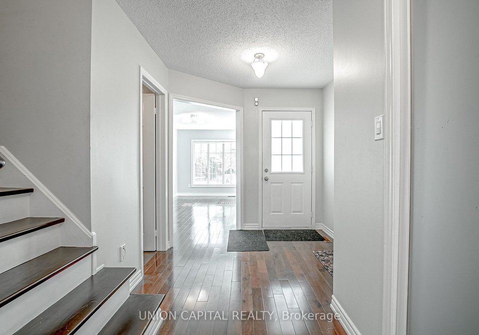 123-pinedale-gate-vaughan-ontario-n12837990