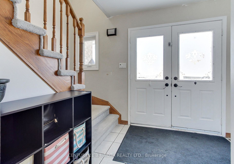 7-fontaine-drive-georgina-ontario-n12839496