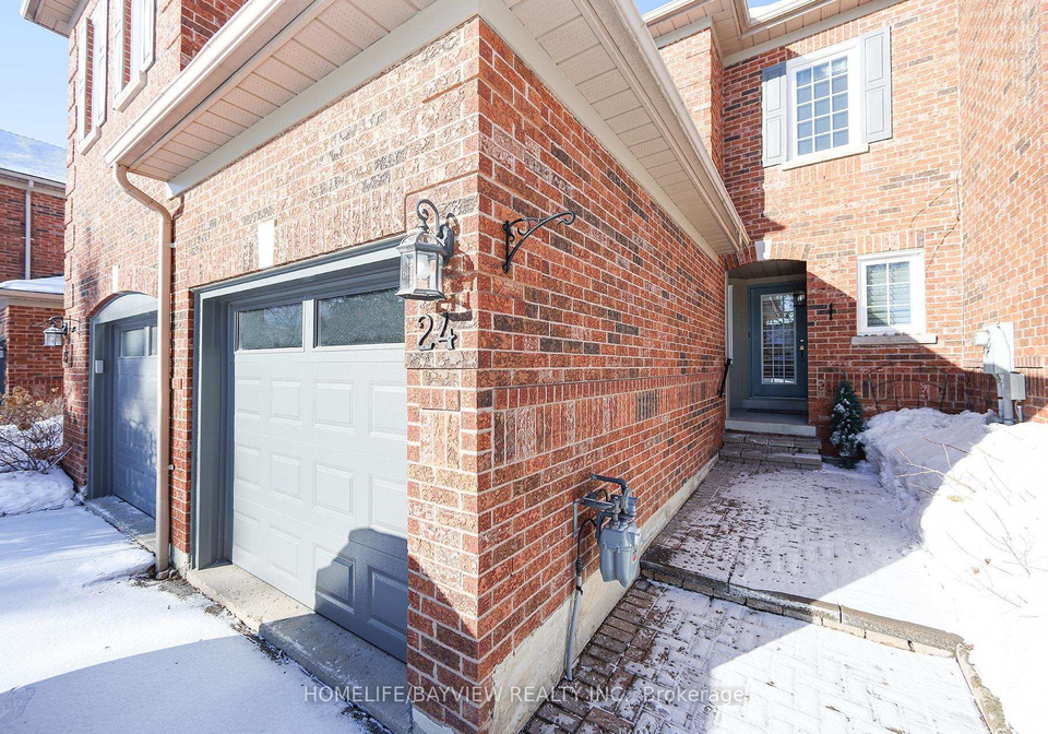 2-mary-gapper-crescent-richmond-hill-ontario-n12839652