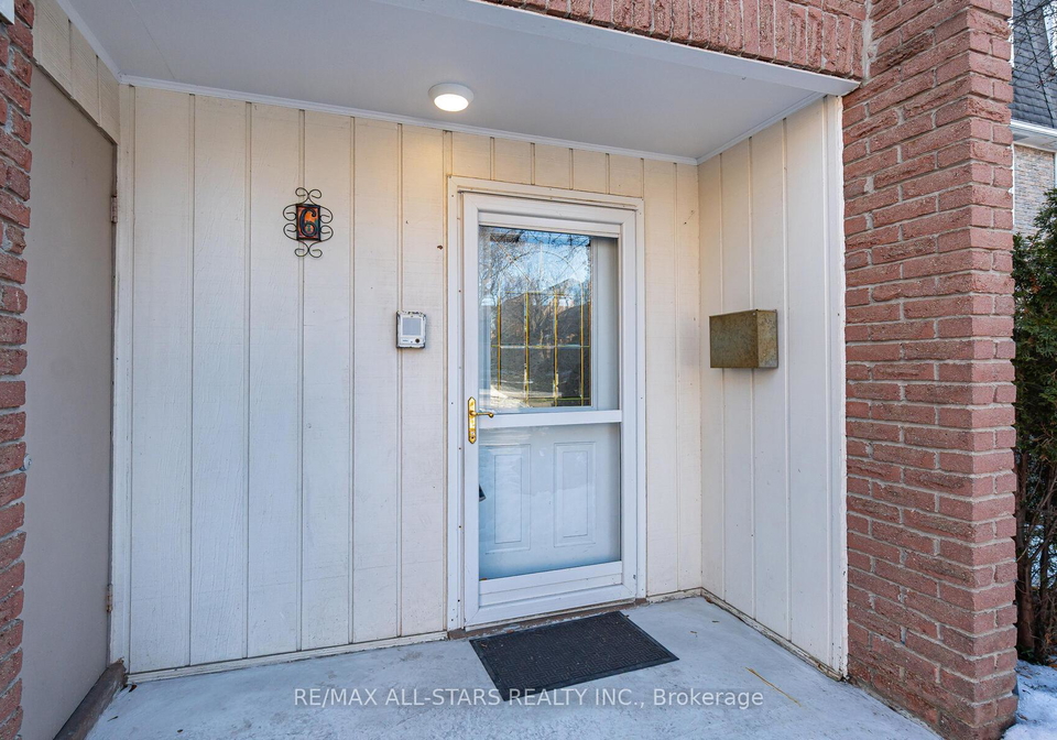 6-hepworth-way-markham-ontario-n12841014