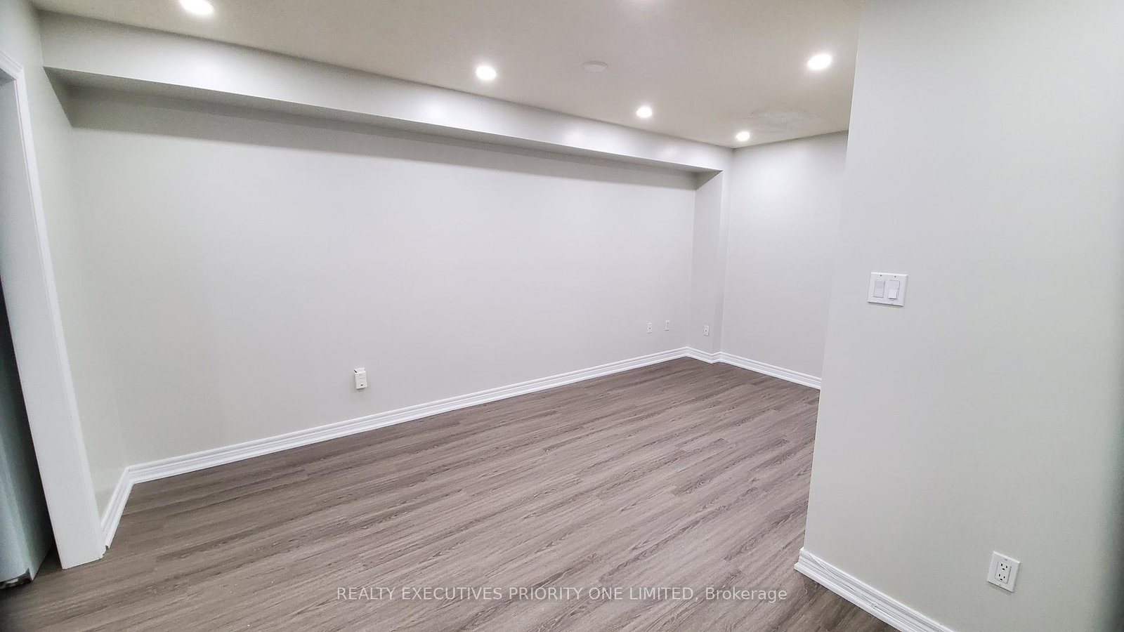 18-ed-quigg-way-vaughan-ontario-n12841698