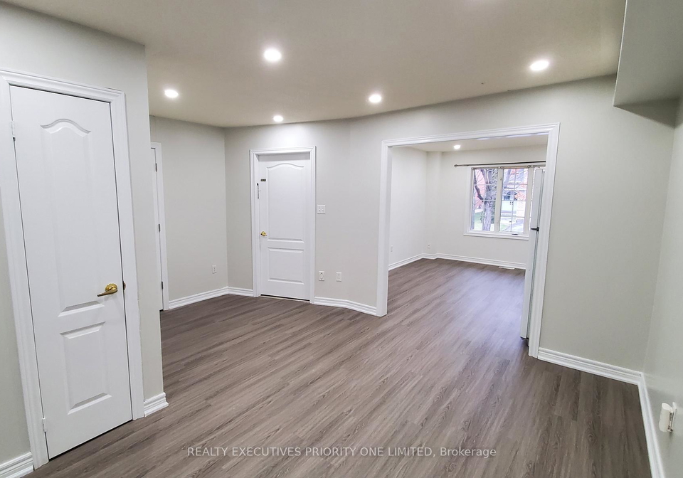 18-ed-quigg-way-vaughan-ontario-n12841698