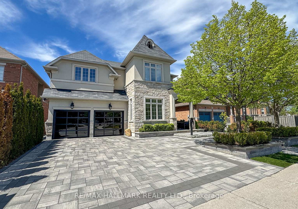 1135-cenotaph-boulevard-newmarket-ontario-n12841760