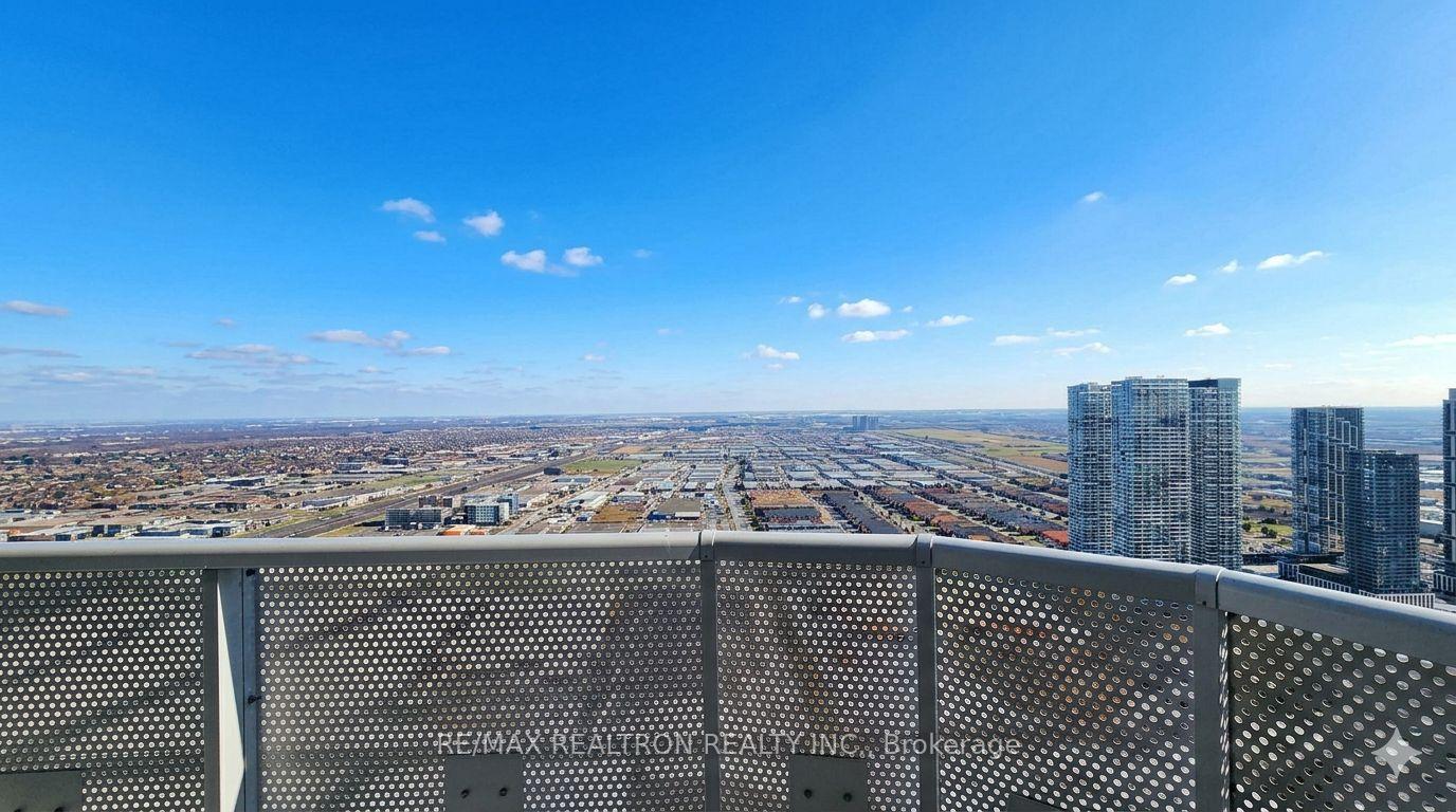 8-interchange-way-vaughan-ontario-n12842476