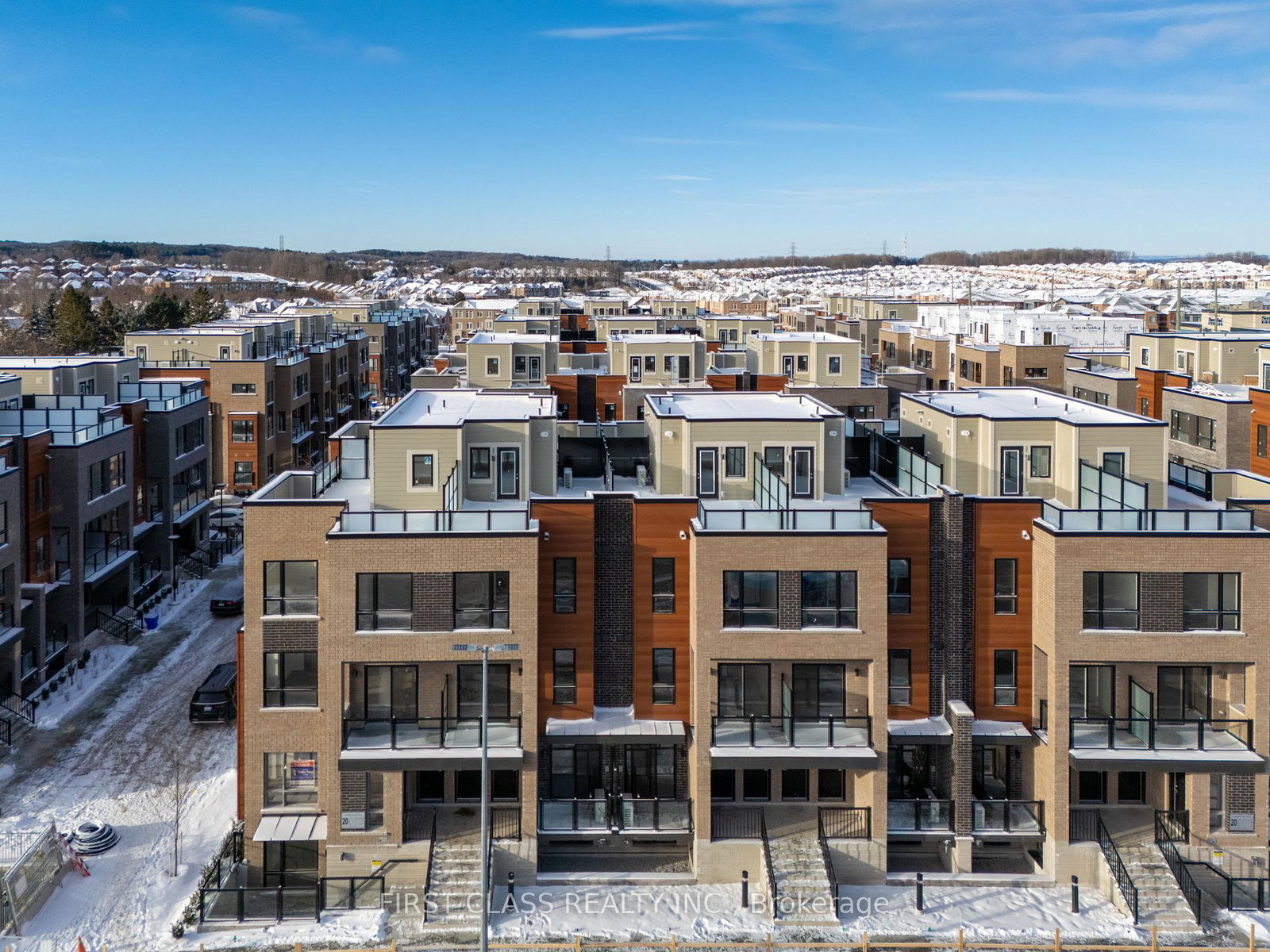 20-lytham-green-circle-newmarket-ontario-n12842672