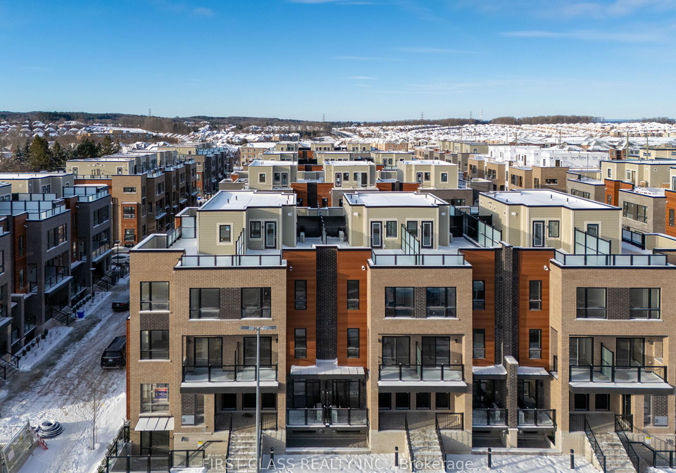 20-lytham-green-circle-newmarket-ontario-n12842672