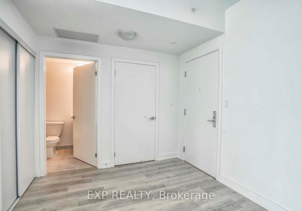1-climo-lane-markham-ontario-n12842926