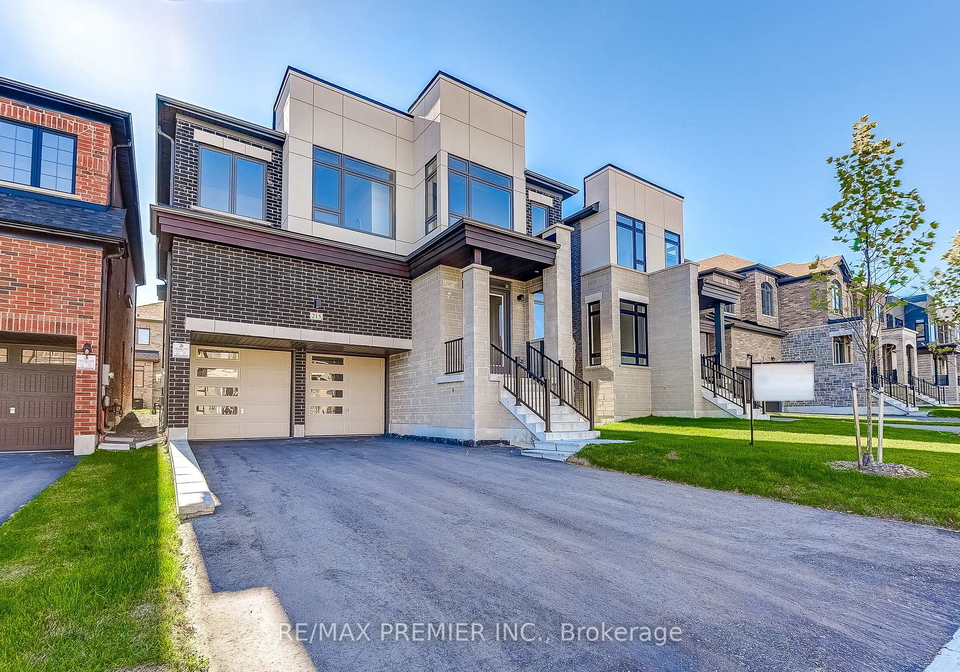 215-fallharvest-way-whitchurch-stouffville-ontario-n12843138