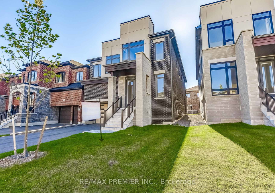 215-fallharvest-way-whitchurch-stouffville-ontario-n12843138