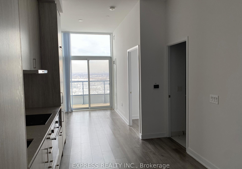 60-honeycrisp-crescent-vaughan-ontario-n12844462
