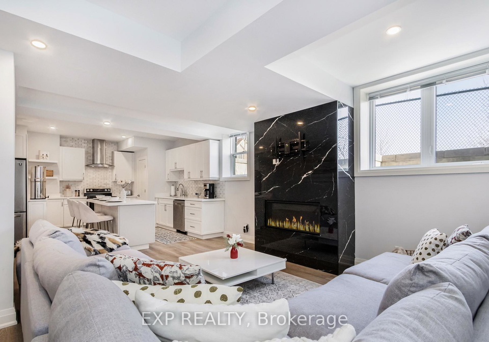 21-lacrosse-trail-vaughan-ontario-n12845722