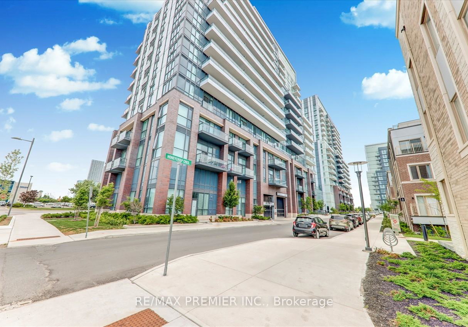 10-honeycrisp-street-vaughan-ontario-n12846074