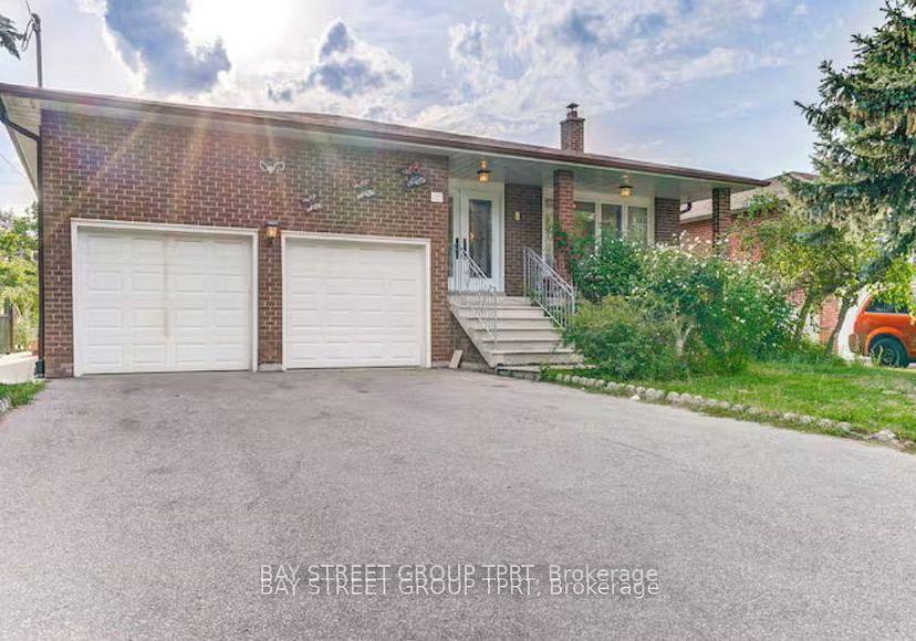 8-kersey-crescent-richmond-hill-ontario-n12846584