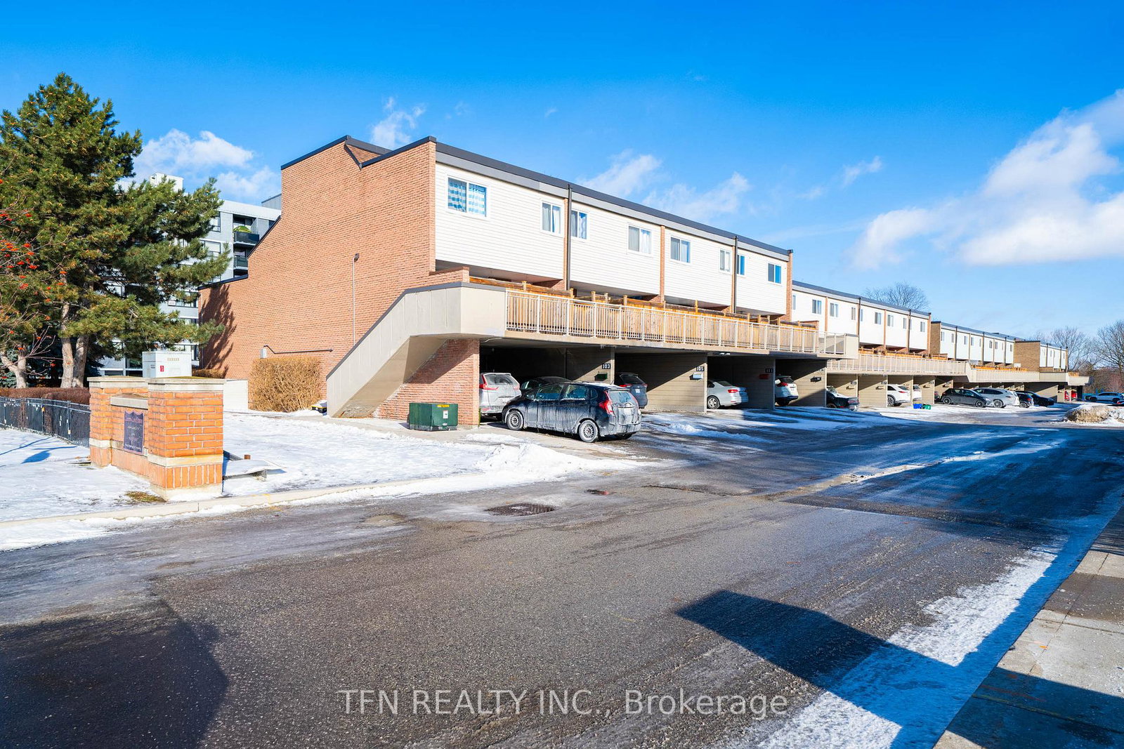 242-milestone-crescent-aurora-ontario-n12846988