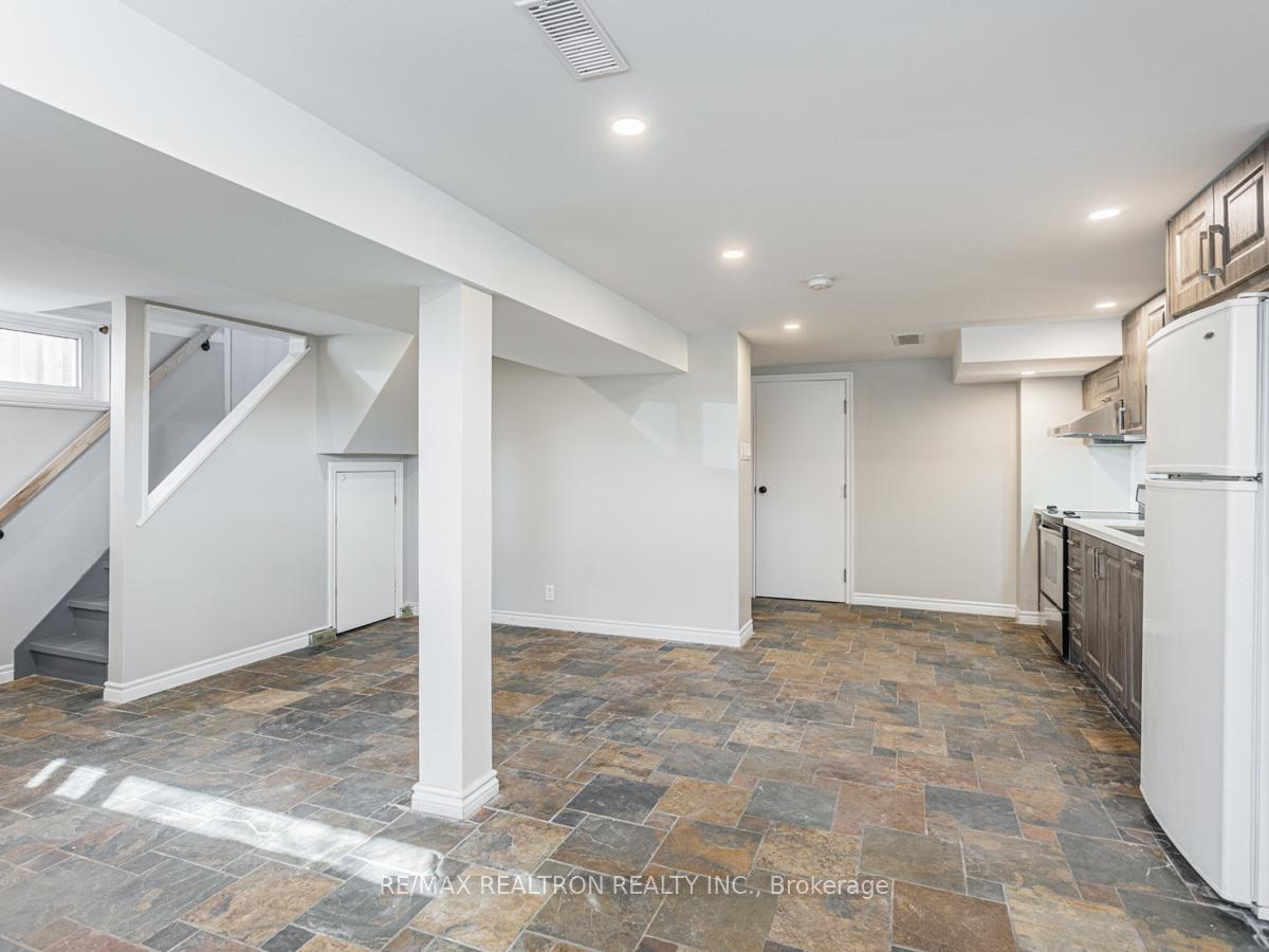 72b-dunning-avenue-aurora-ontario-n12847920