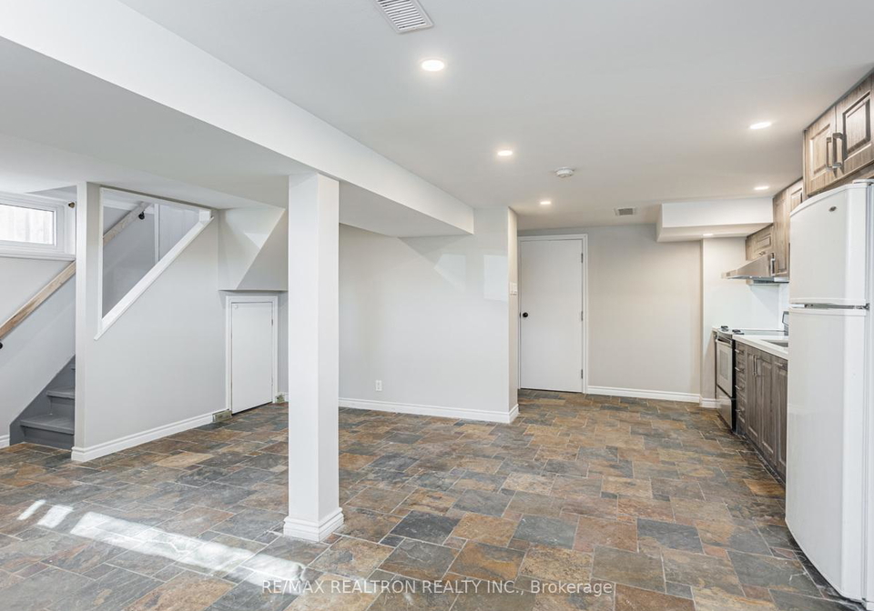 72b-dunning-avenue-aurora-ontario-n12847920