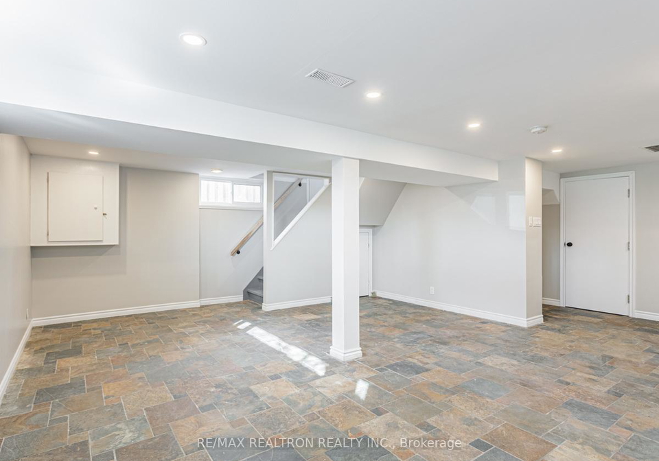 72b-dunning-avenue-aurora-ontario-n12847920