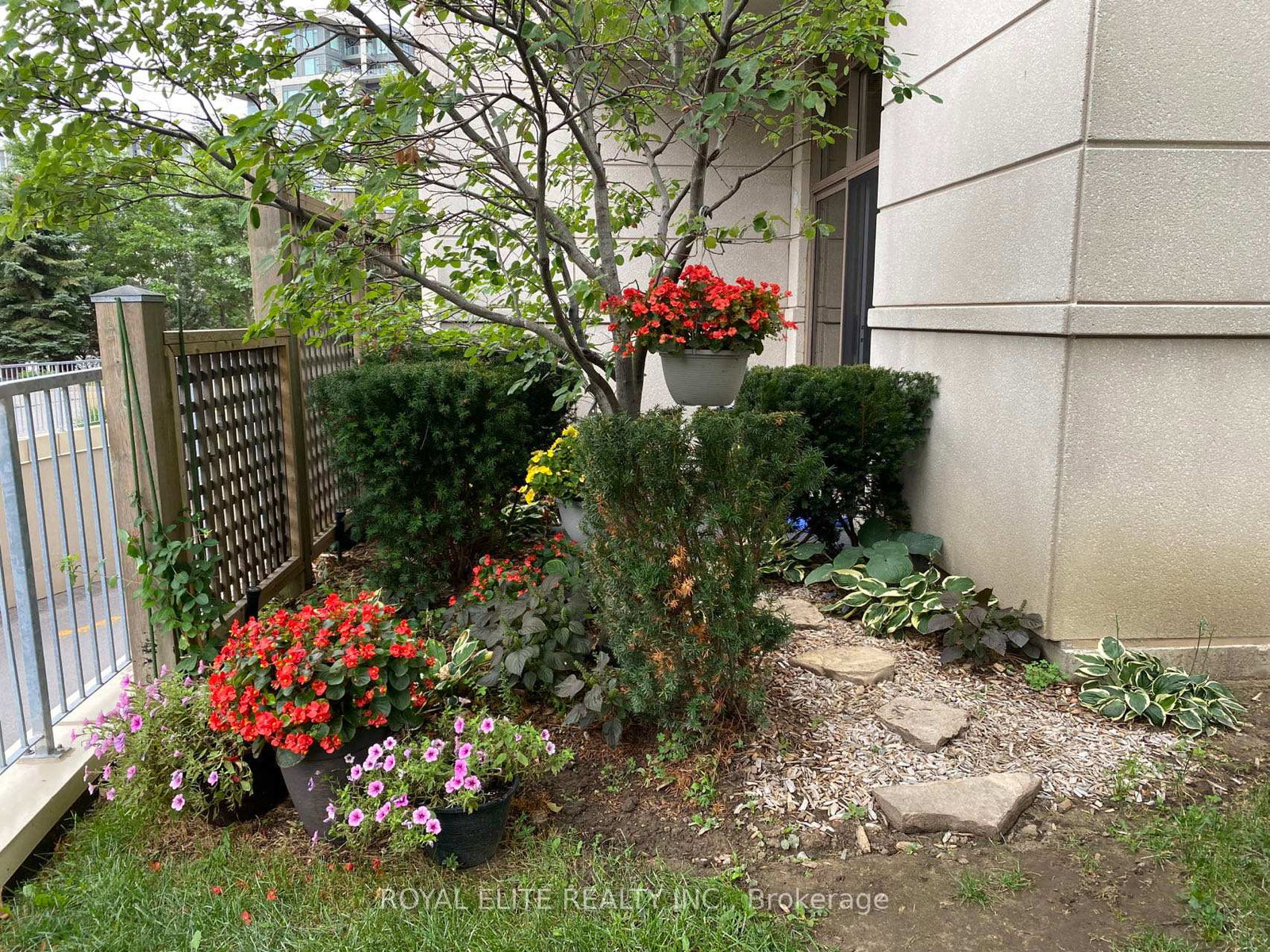 39-galleria-parkway-markham-ontario-n12851066