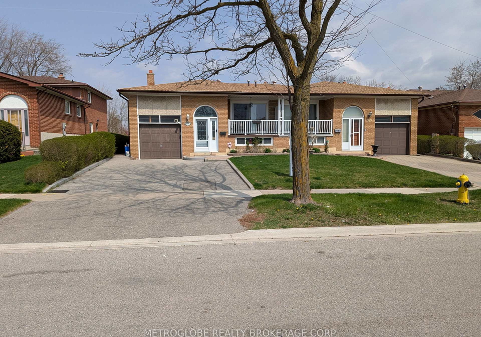 174-andrew-park-vaughan-ontario-n12851302