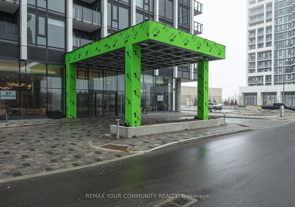 27-korda-gate-vaughan-ontario-n12851432