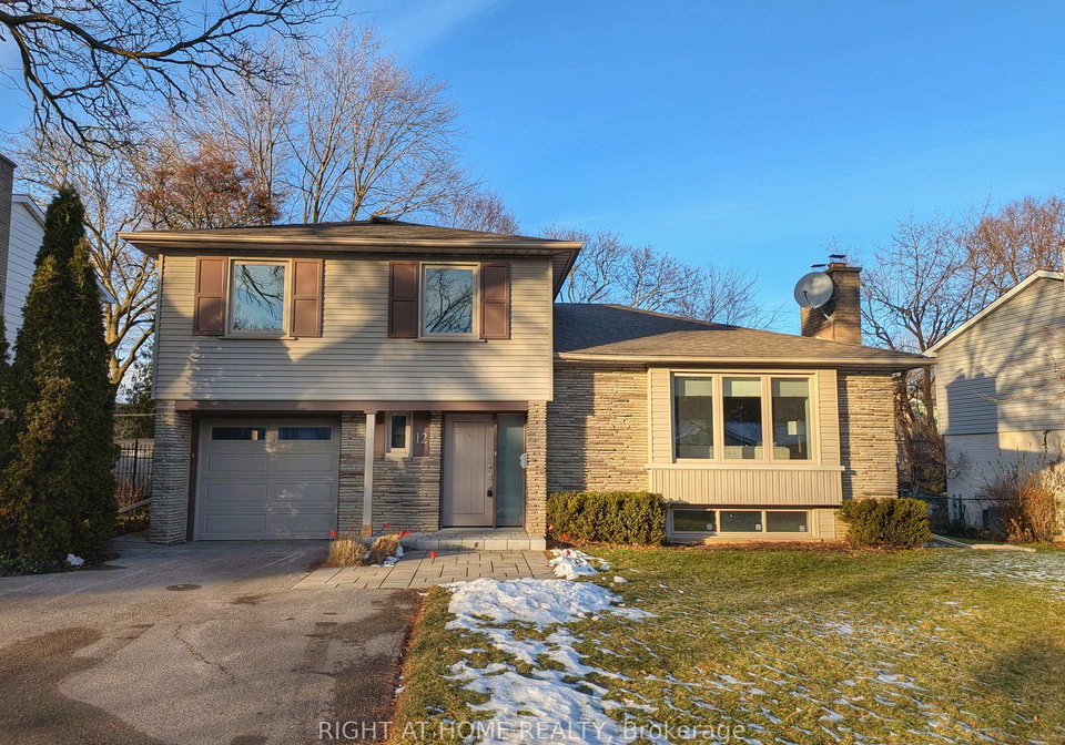 12-courtham-avenue-markham-ontario-n12851562