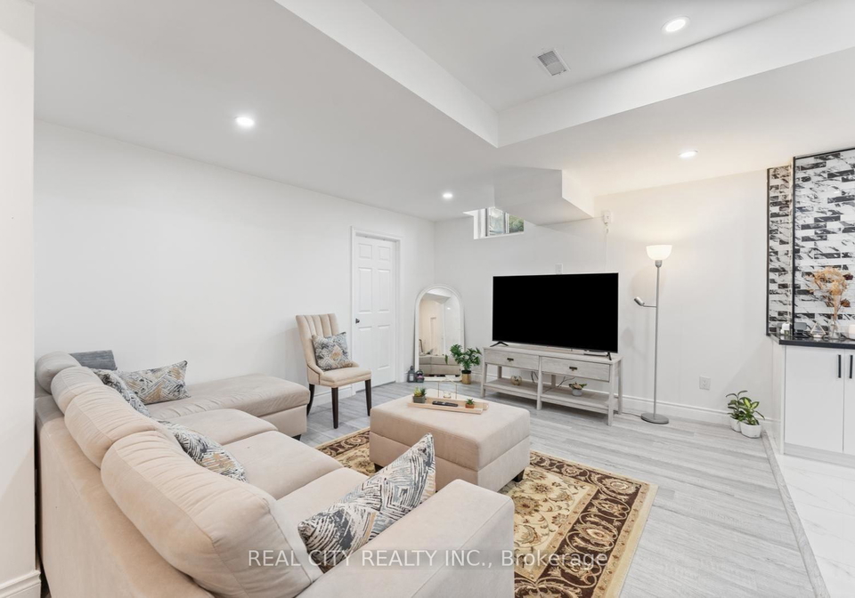 97-ross-vennare-crescent-vaughan-ontario-n12851824