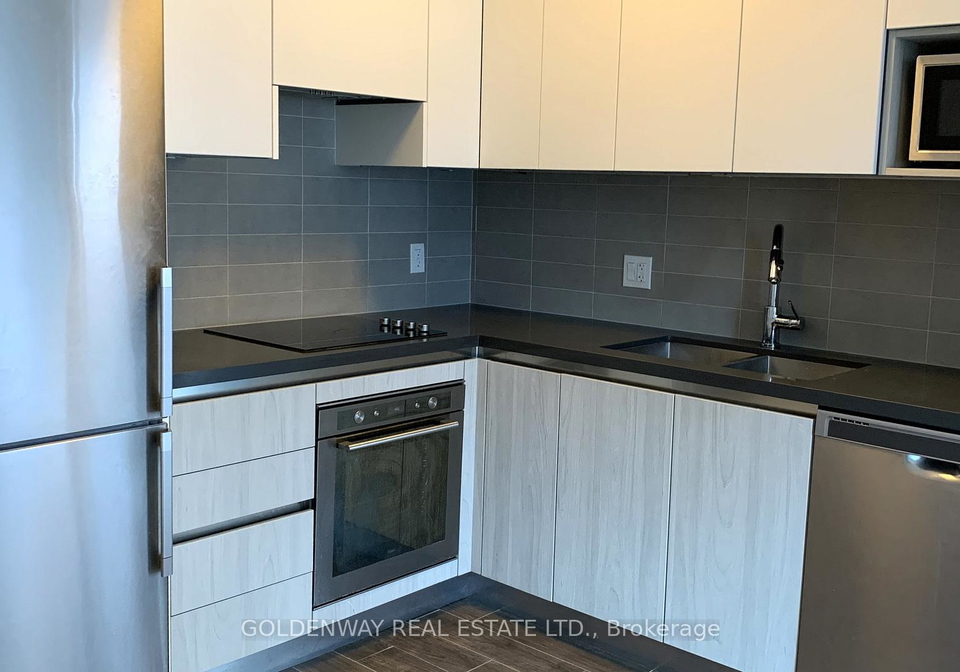 25-water-walk-drive-markham-ontario-n12852496