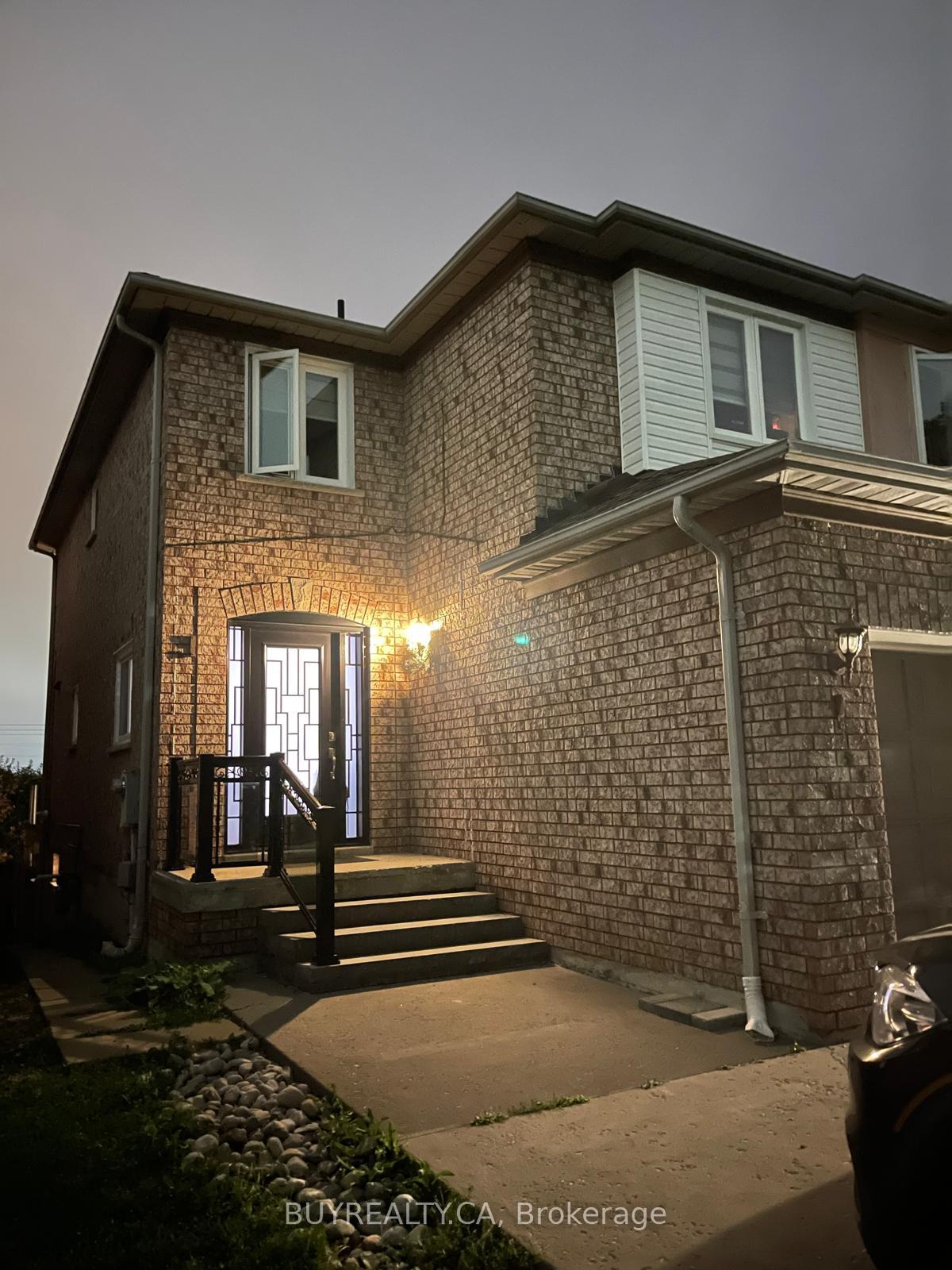 85-october-lane-aurora-ontario-n12852518
