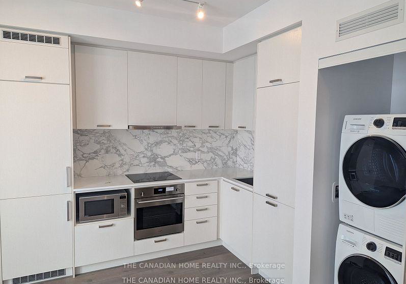 10-honeycrisp-crescent-vaughan-ontario-n12853414