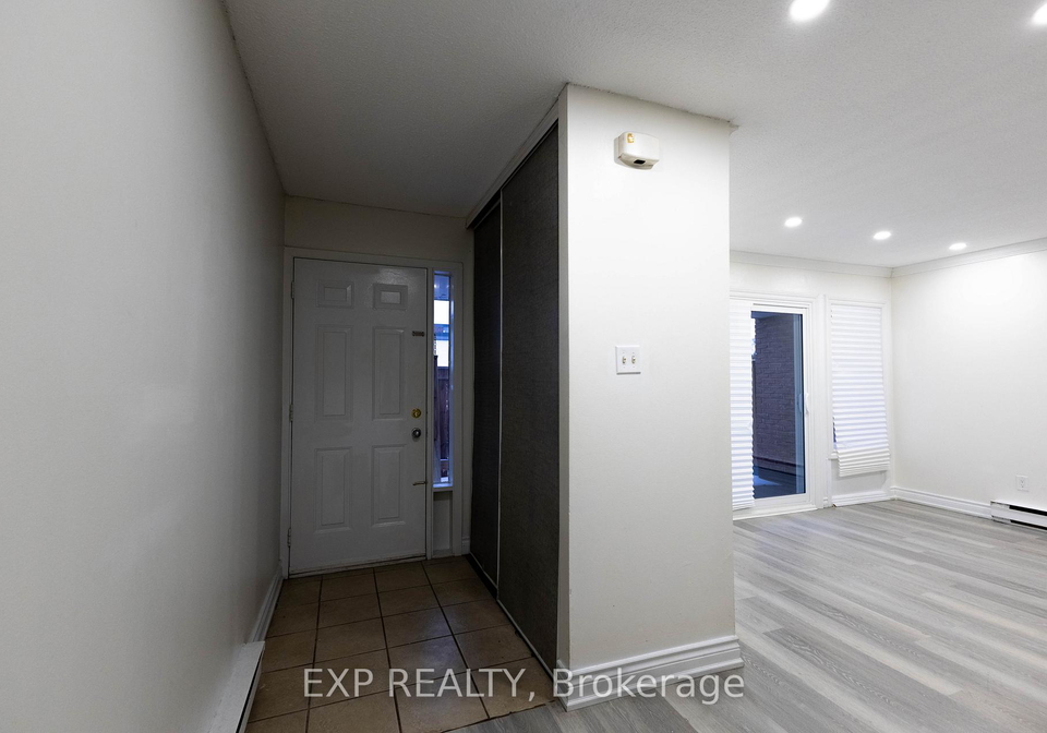 248-milestone-crescent-aurora-ontario-n12853438