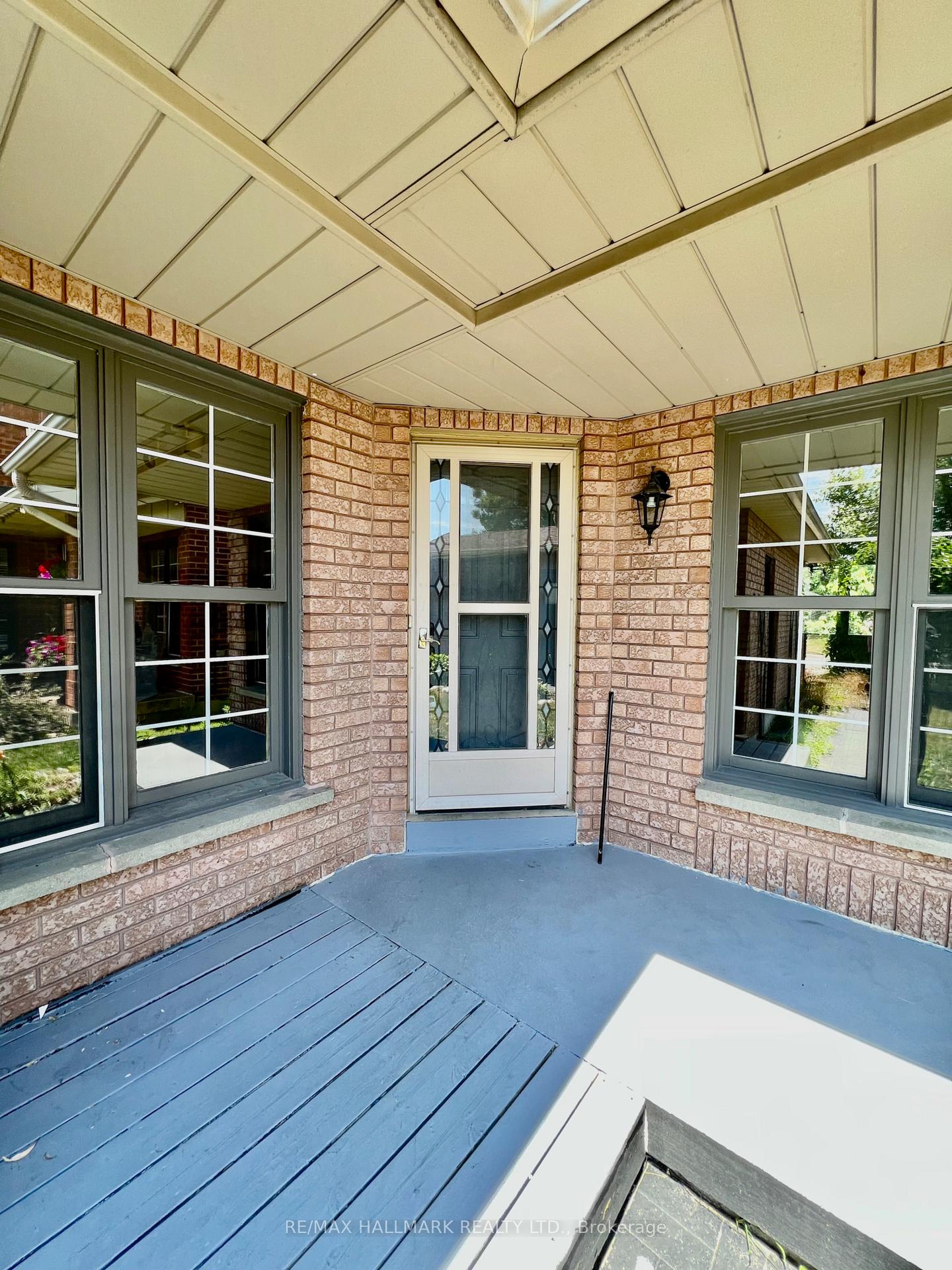 393-pickering-crescent-newmarket-ontario-n12857134