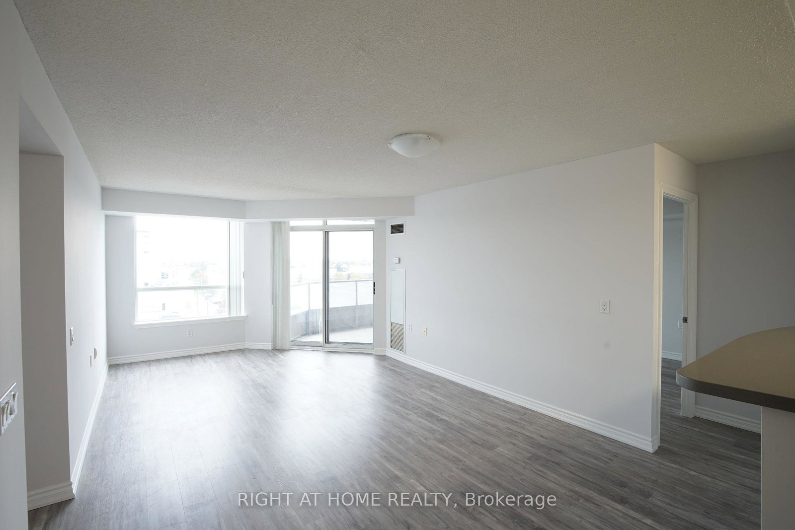 9015-leslie-street-richmond-hill-ontario-n12857138