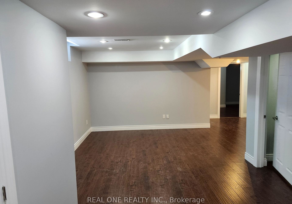 107-golden-orchardbsmt-road-vaughan-ontario-n12860340