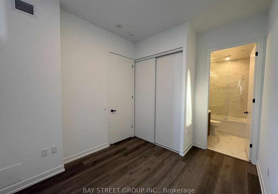 8-interchang-way-vaughan-ontario-n12862790