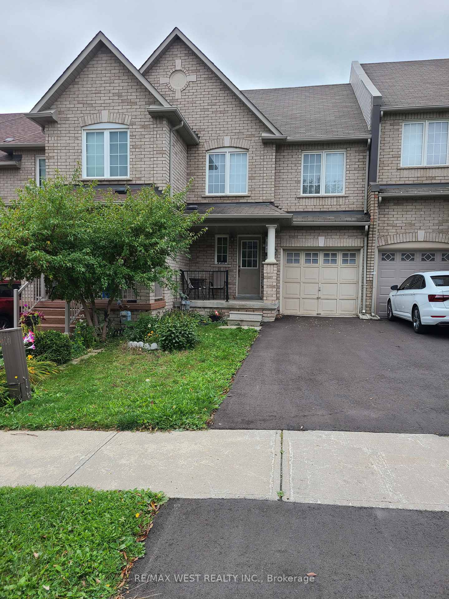 228-coleridge-drive-newmarket-ontario-n12863574