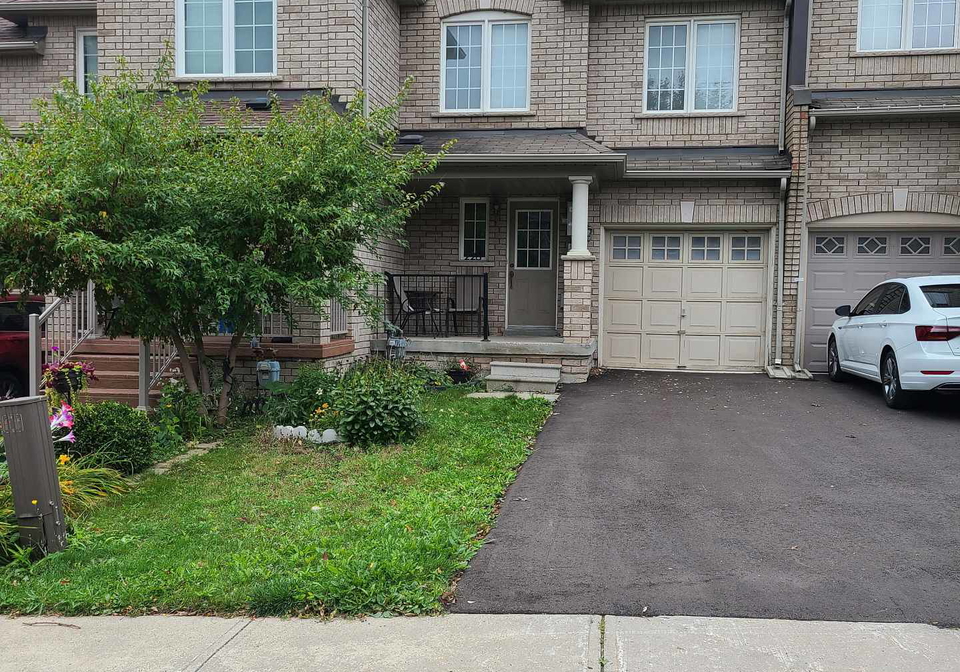 228-coleridge-drive-newmarket-ontario-n12863574