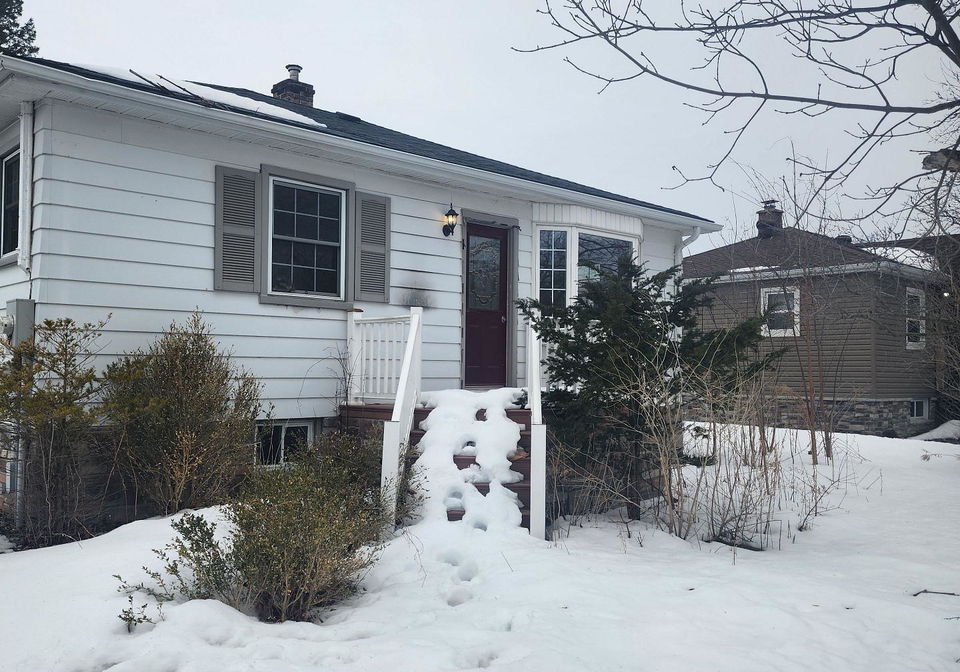 20145-bathurst-street-east-gwillimbury-ontario-n12864412