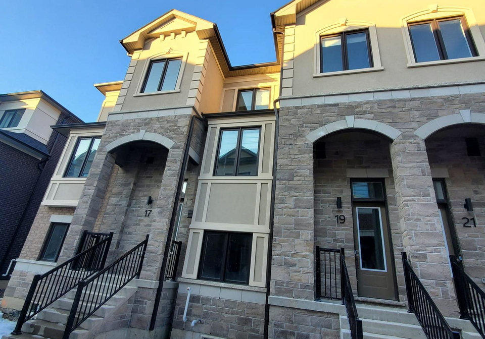 19-mermot-lane-richmond-hill-ontario-n12864520