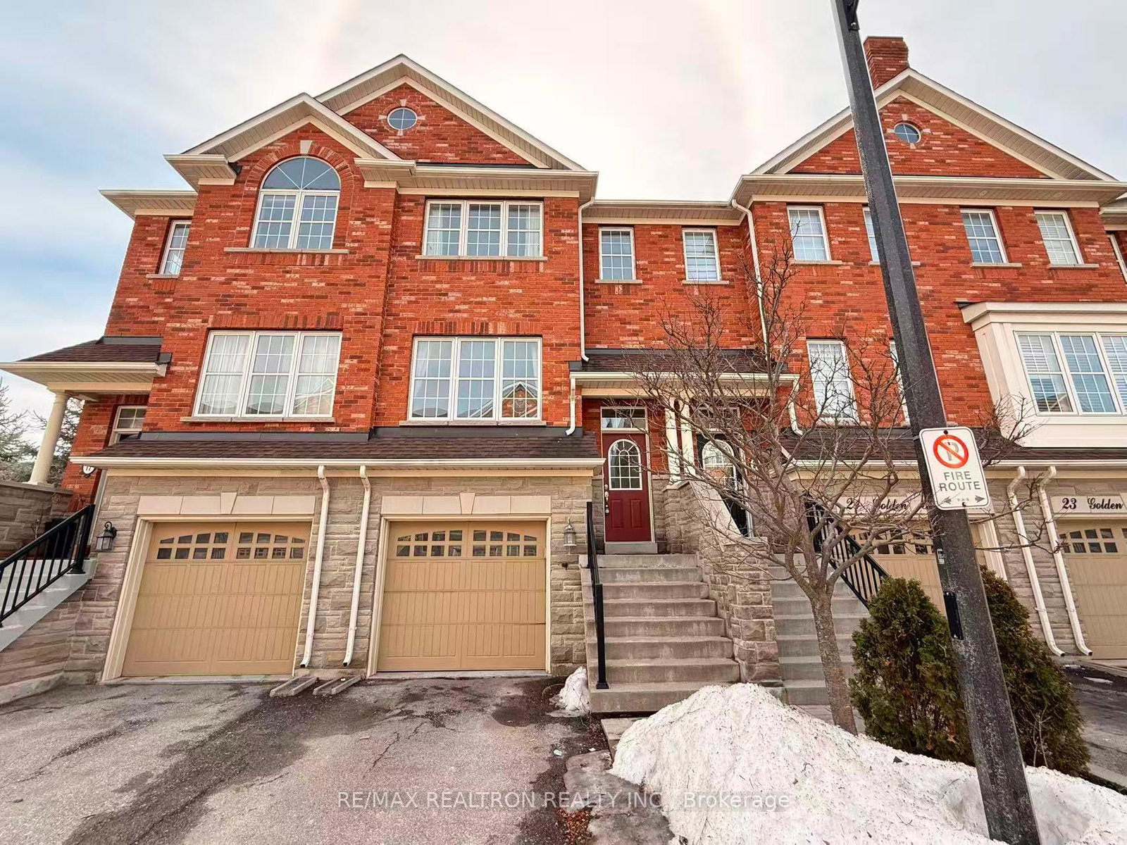 19-golden-spruce-lane-vaughan-ontario-n12864606